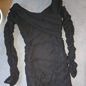 Little Black Dress, Sheer arms